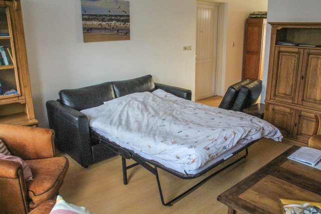 ./m_slaapbankmetuittrekbed metlattenbodem.jpg